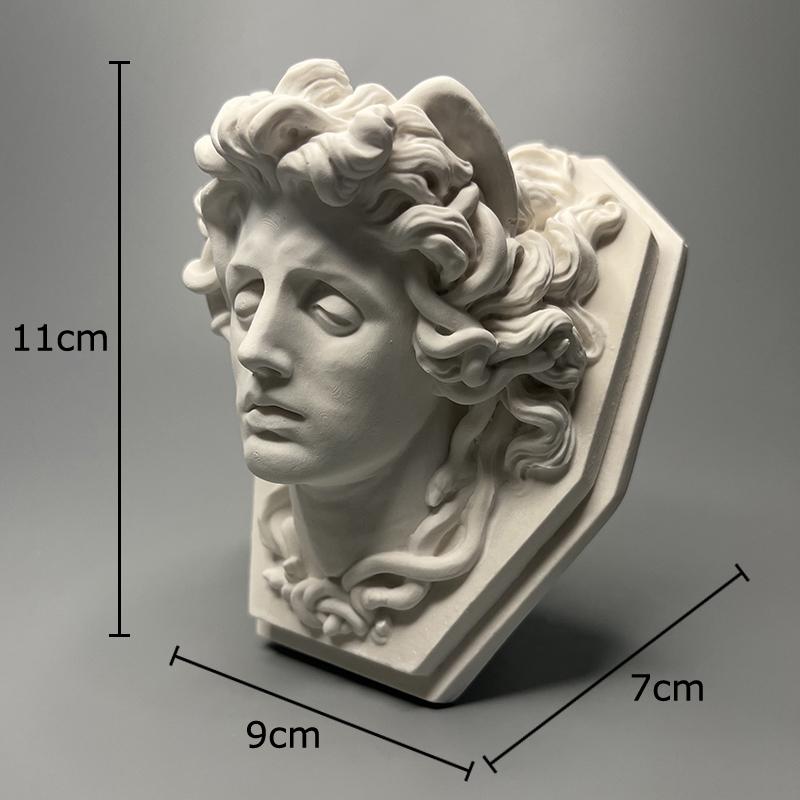 Mythical Medusa Plaster Statue Crafts Desk Decoration Ornaments Ancient Greek Mythology Character Sculpture Room Aesthetic Decor