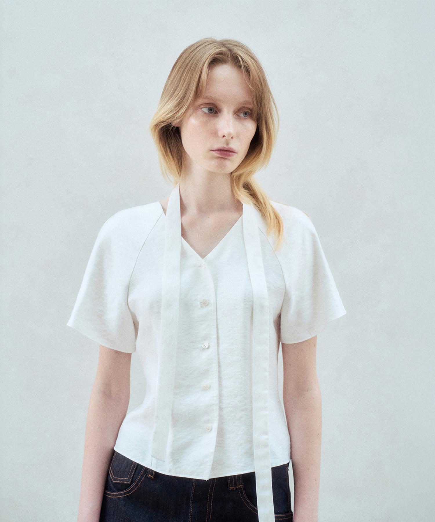 Rie Tie Neck Cap Sleeve Blouse White/M