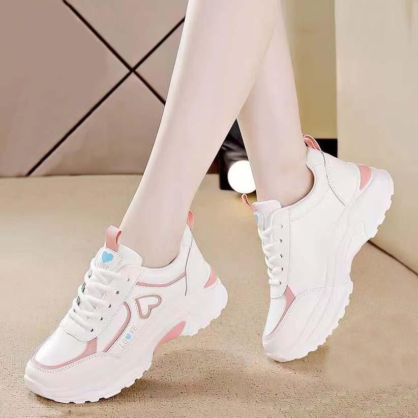 

Dad Shoes Women s 2025 Spring and Autumn New Breathable Leather Sneakers Women s Korean Version Versatile Platform Casual Shoes Running Shoes 40