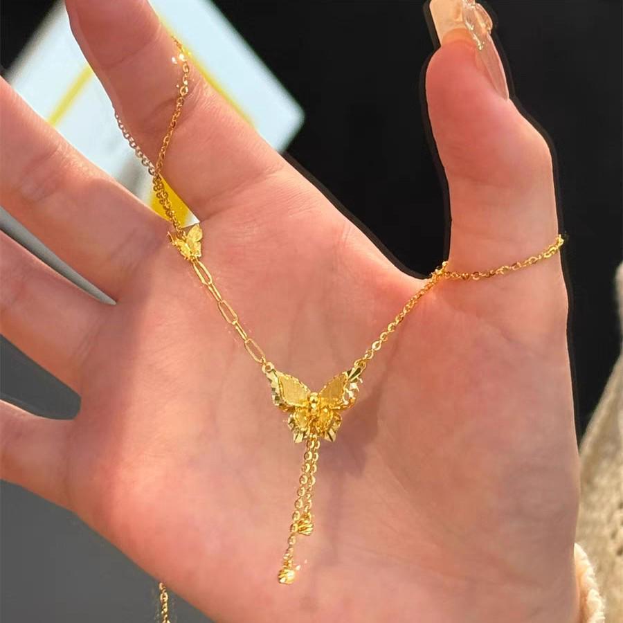 Goldene Schmetterling Quasten Halskette: Glänzende, Kleine Schlüsselbein-Kette mit Feen-Design für Damen
