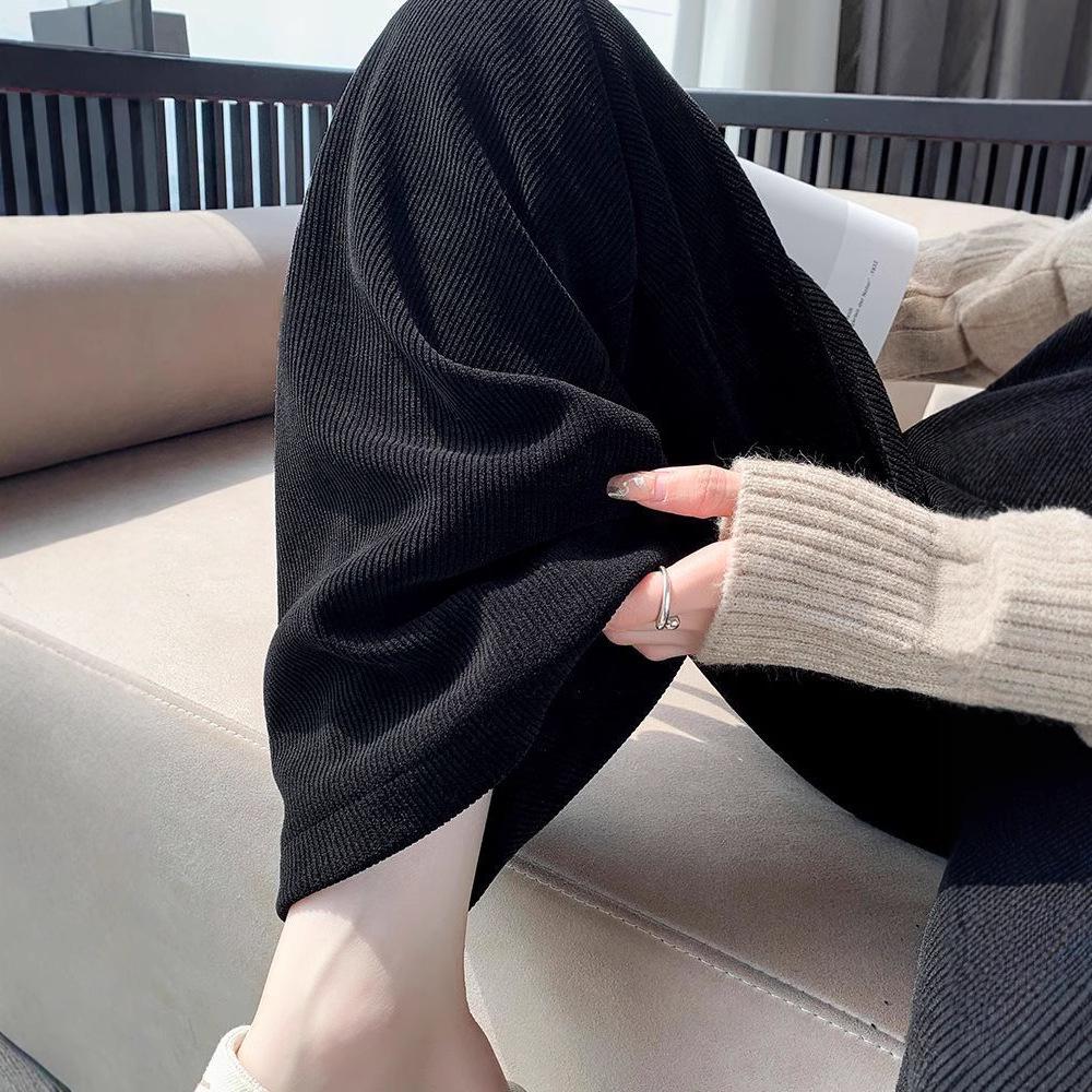 Petite Women's Black Fleece-Lined High-Waisted Wide-Leg Pants for Fall/Winter