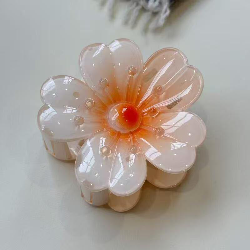 Plumeria Claw Clip: European & American Stylish Hair Accessory for Updos