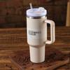 Wasserflasche, 40 oz, Becher, Edelstahlbecher, isolierte Wasserflasche mit Griff, Deckel, Strohhalm, Vakuum-Reisebecher mit großer Kapazität, Kaffeebecher fürs Outdoor-Auto