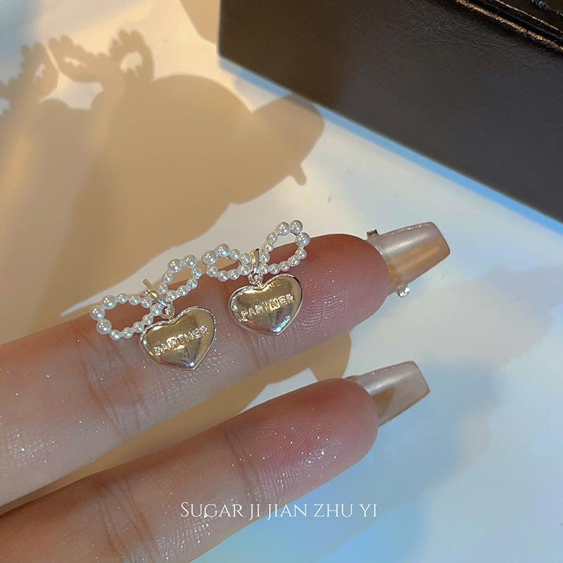 

Серьги-сердечки в корейском стиле с жемчугом для женщин — универсальный и роскошный дизайн высокого класса A1932 серебряный