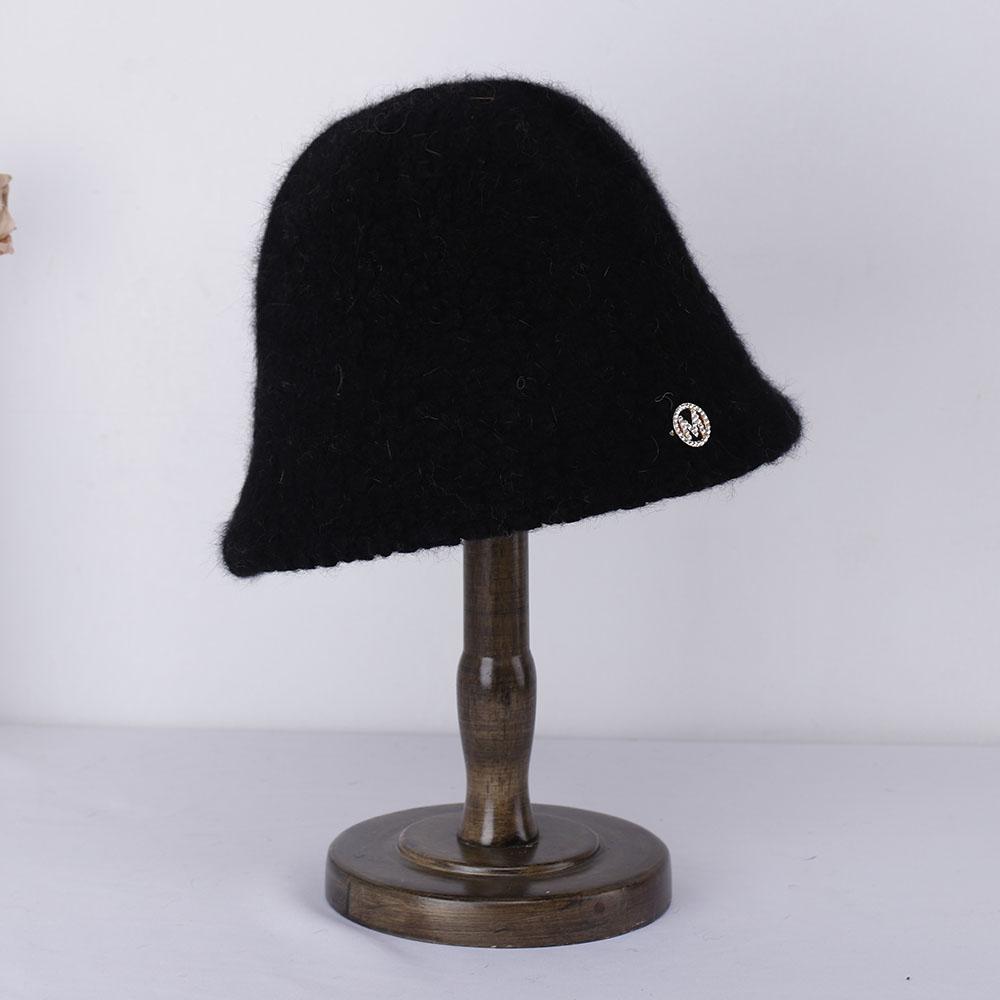 Hat Soft Women's Winter Bucket Hat Felt Lamb Wool for Girl Autumn and Winter Fashion Fur Panama Hip Hop Hat Off White Cap