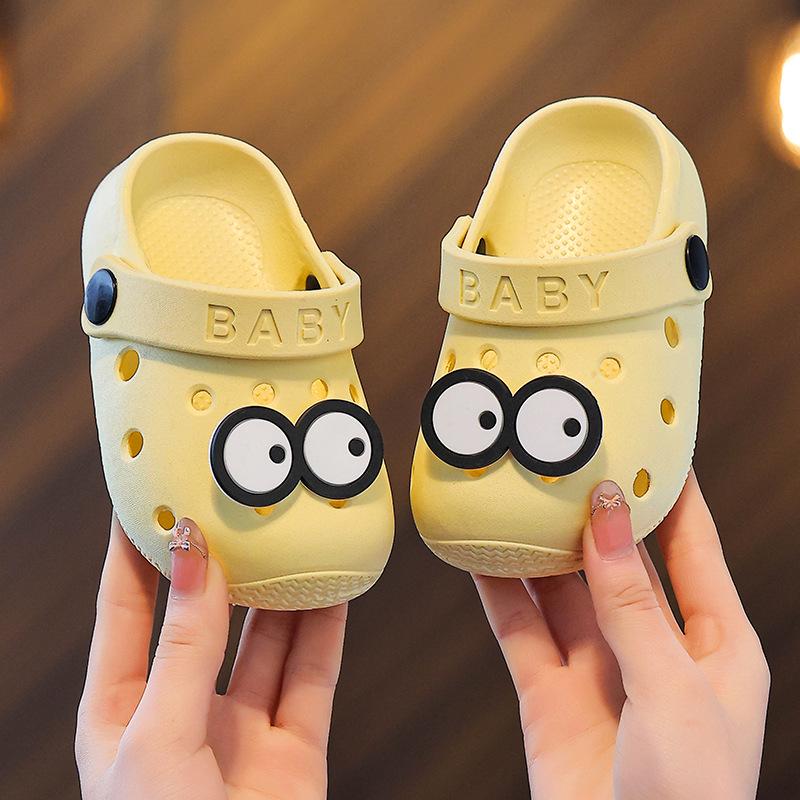 2026 Bestselling Unisex Kids Clogs: Soft, Non-slip, Closed-toe Sandals for Home & Outdoor Use