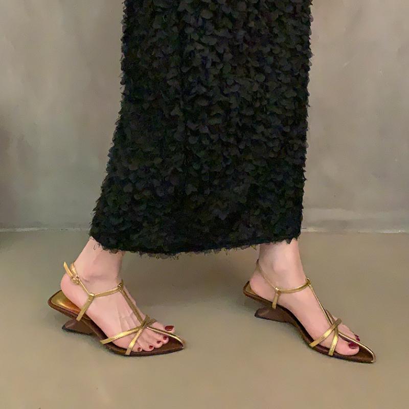 Fashion Mid Heels Women Sandals Pointed Toe Shoes Elegant Slippers 2025 Designer Pumps Flip Flops Trend Slides Sexy Sandalias De Mujer
