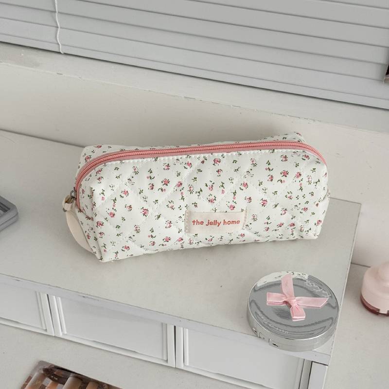 Florale Nylon-Kosmetiktasche mit Reißverschluss für den täglichen Gebrauch und Reisekomfort