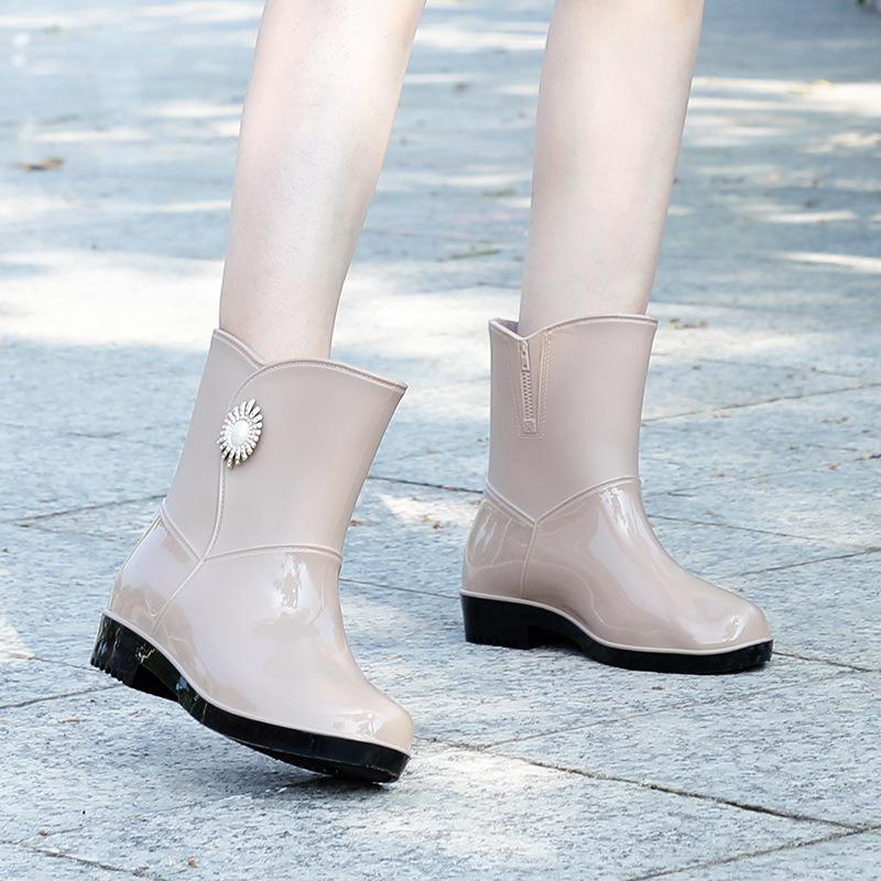 New fashion rain shoes women's medium tube non-slip warm thickened wear-resistant rain boots cotton kitchen overshoes