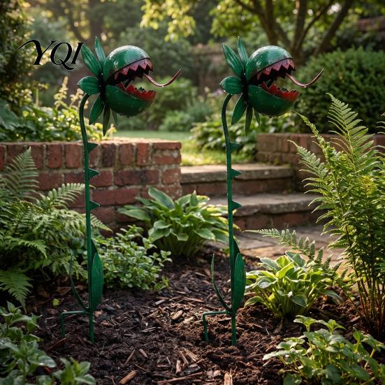 Durable Weather Resistant Sculptures Venus Flytrap Garden Stake, Metal Carnivorous Plant Yard Decor, Weird Gothic Seasonal Outdoor Art Decor for Patio