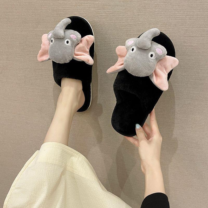 Home soft bottom fluffy slippers girl heart cotton slippers 2025 winter cute sweet cute baby elephant fluffy slippers women