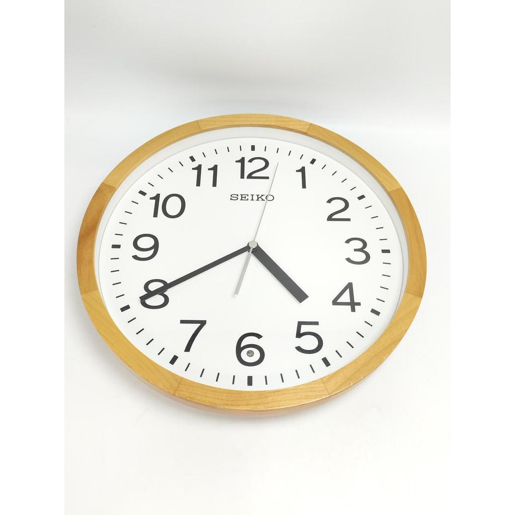 Used SEIKO Natural Colored Wood KX249B Wall Clock