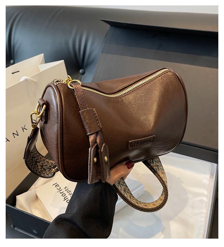 2025 Retro Boston Crossbody Bag with Wide Strap: Versatile, Stylish & Compact Women's Pillow Bag