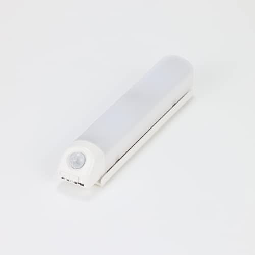 Iris Ohyama Indoor LED Sensor Light Daylight White Battery Operated Wall Type BSL40WN-W