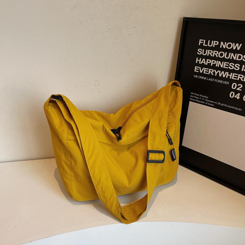 2025 New Casual Cloth Bag, Foreign Lazy Style Bag, Women's Shoulder Crossbody Niche Design Commuter Tote Bag