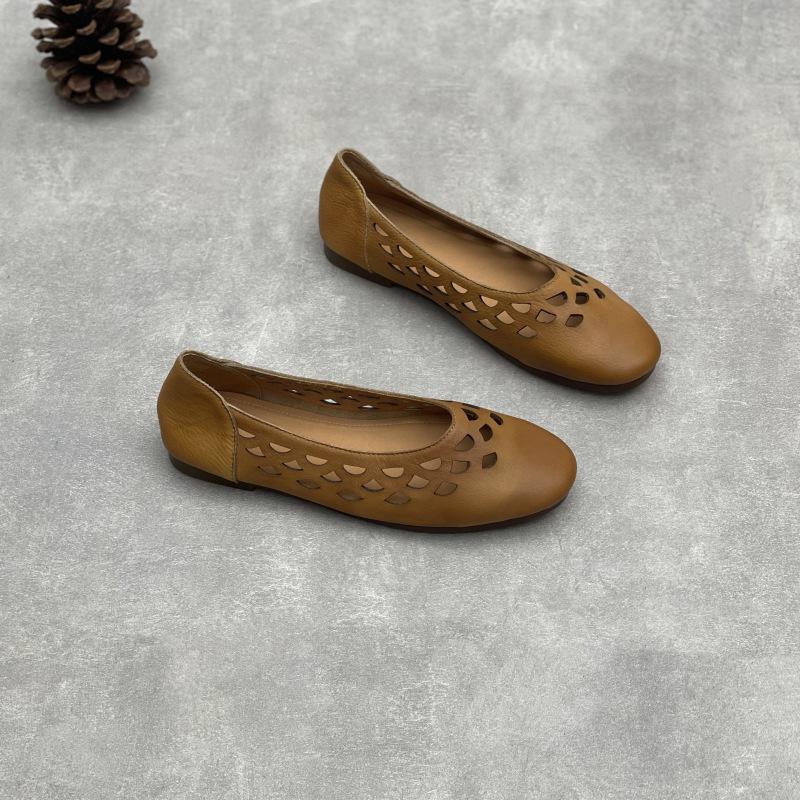 

Genuine Leather Single Shoes Are Comfortable with Soft Rubber Soles Light and Casual and Hollow Flat Soft Cowhide 39 коричневый
