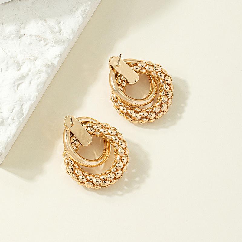 New Fashion Twist Dangle Earrings for Women Exaggerated Gold Color Metal Wrap Earrings European Ear Zircon oorbellen