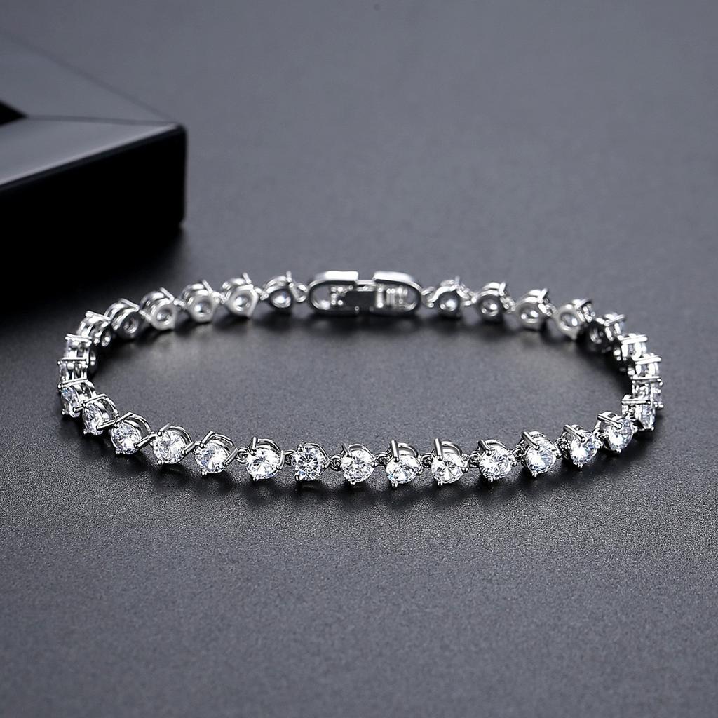SOGRIA Factory Kupfer-Tennisarmband 4mm Zirkonia Silberbeschichtet Krappenfassung Sichere Armbandschließe Verstellbare Länge