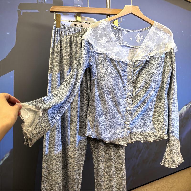 Damen Trendiger Herbst/Winter Pyjama mit Brustpolstern - Gemütliche, elegante und stilvolle Fleece-Homewear