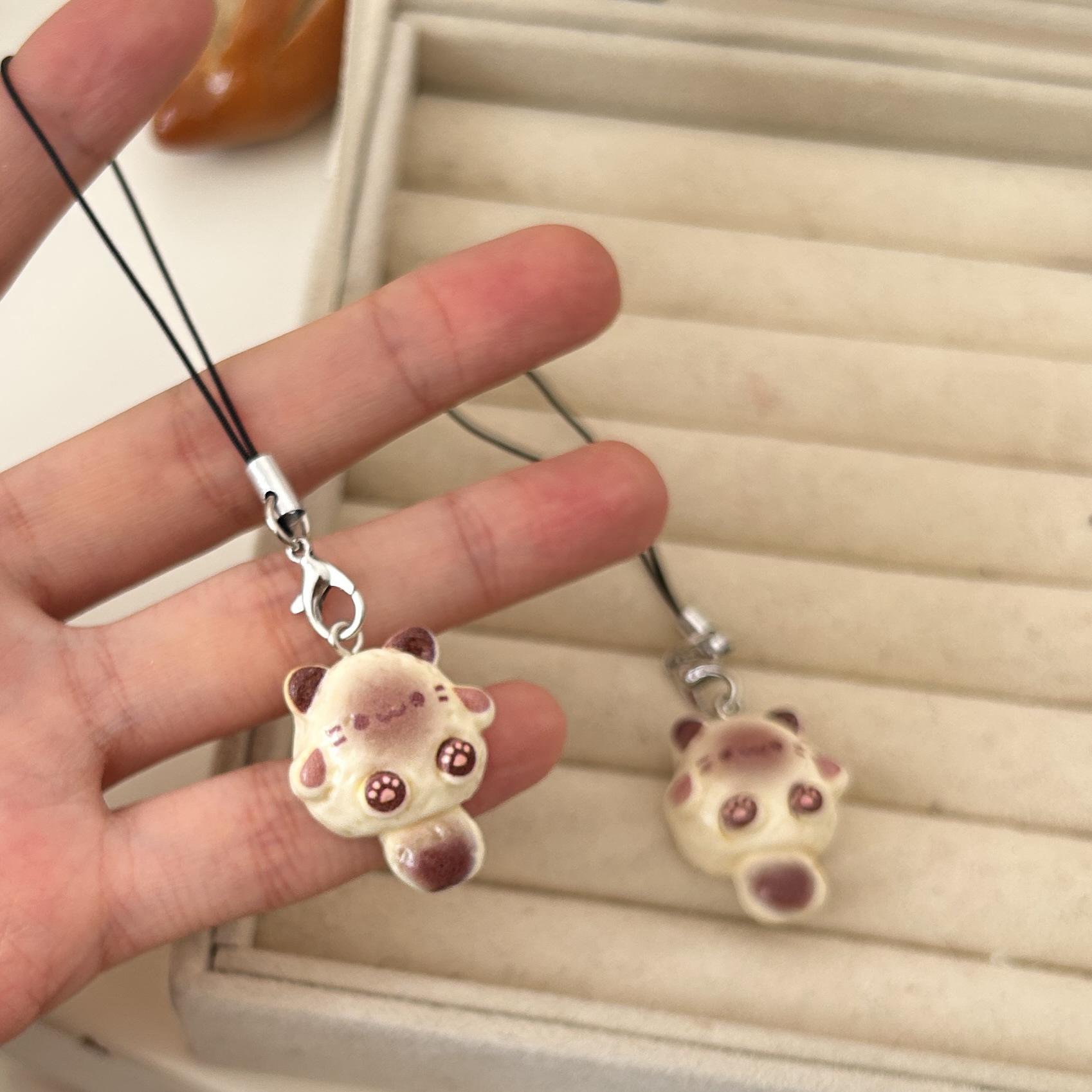 

Siamese Cat Pendant Keychain: Cute Cartoon Style Bag Charm Ornament