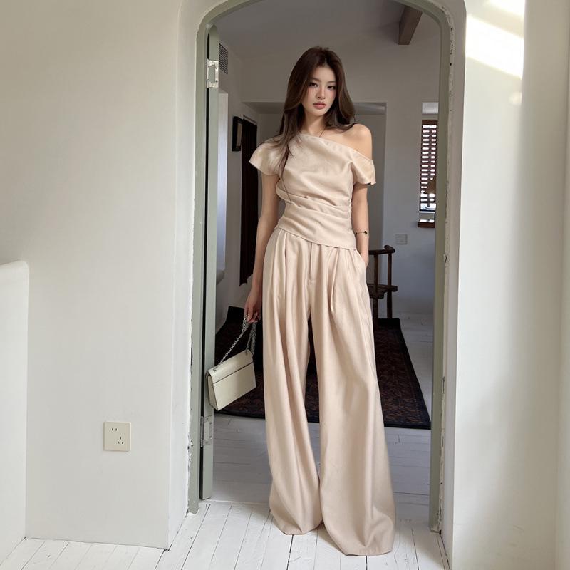 2026 SS Women's Elegant Apricot Pleated Two-Piece: Off-Shoulder Top & Wide-Leg Floor-Length Pants