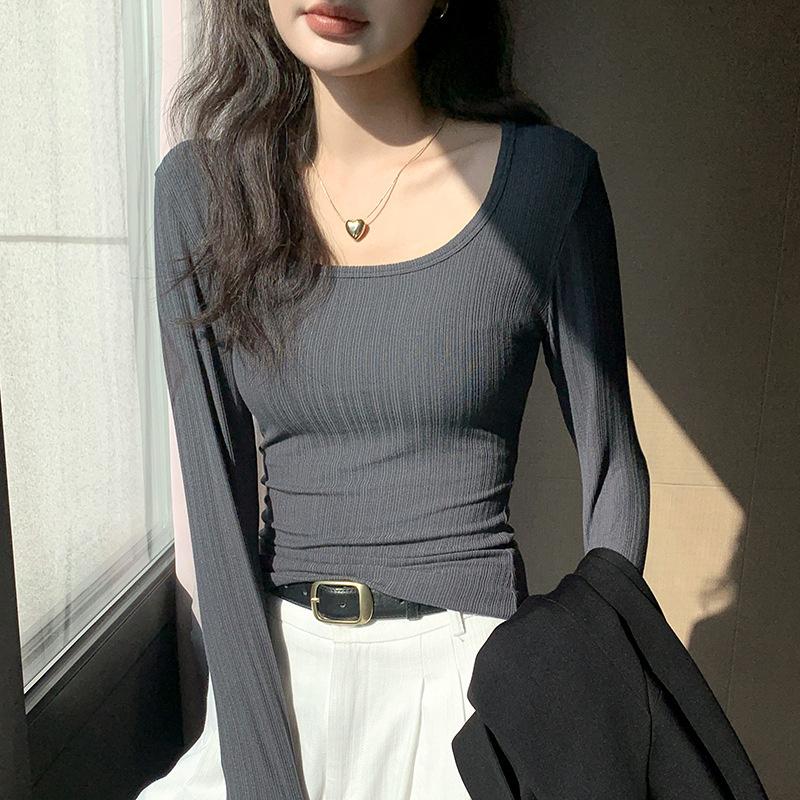 New large U-neck t-shirt for women, long-sleeve top, low-neck inner layer, slim-fit women's spring fashion