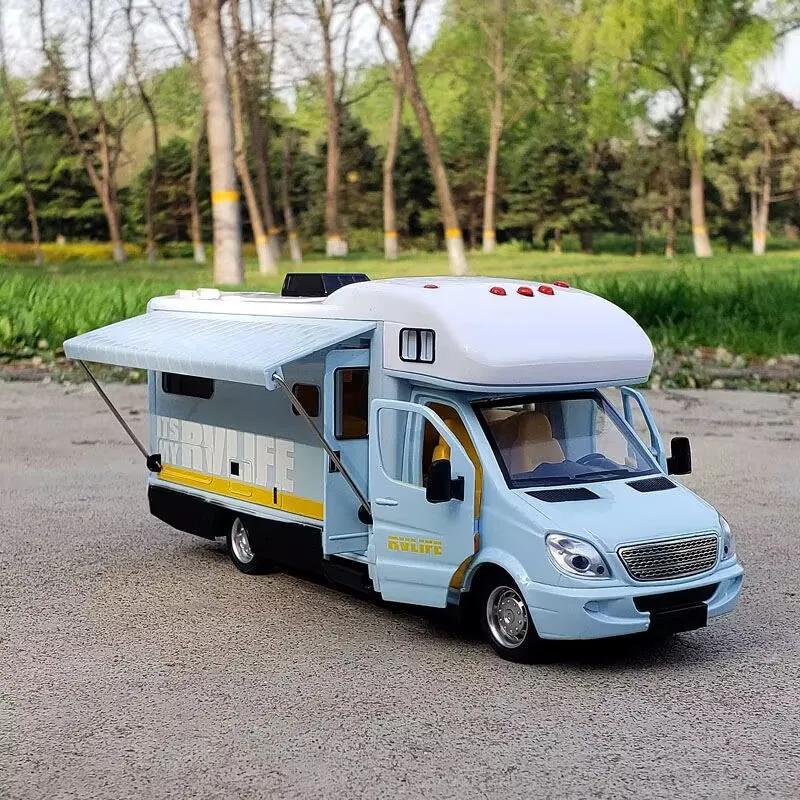 1:32 Luxury RV Recreational Vehicle Car Model Toy Diecast Metal Camper Van Motorhome Touring Car Model Sound and Light Kids Gift