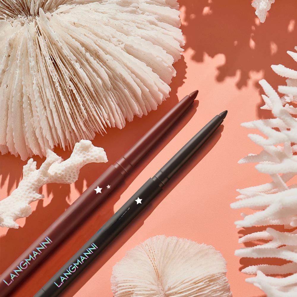 Delineador de ojos líquido giratorio resistente al agua y de larga duración, a prueba de manchas.