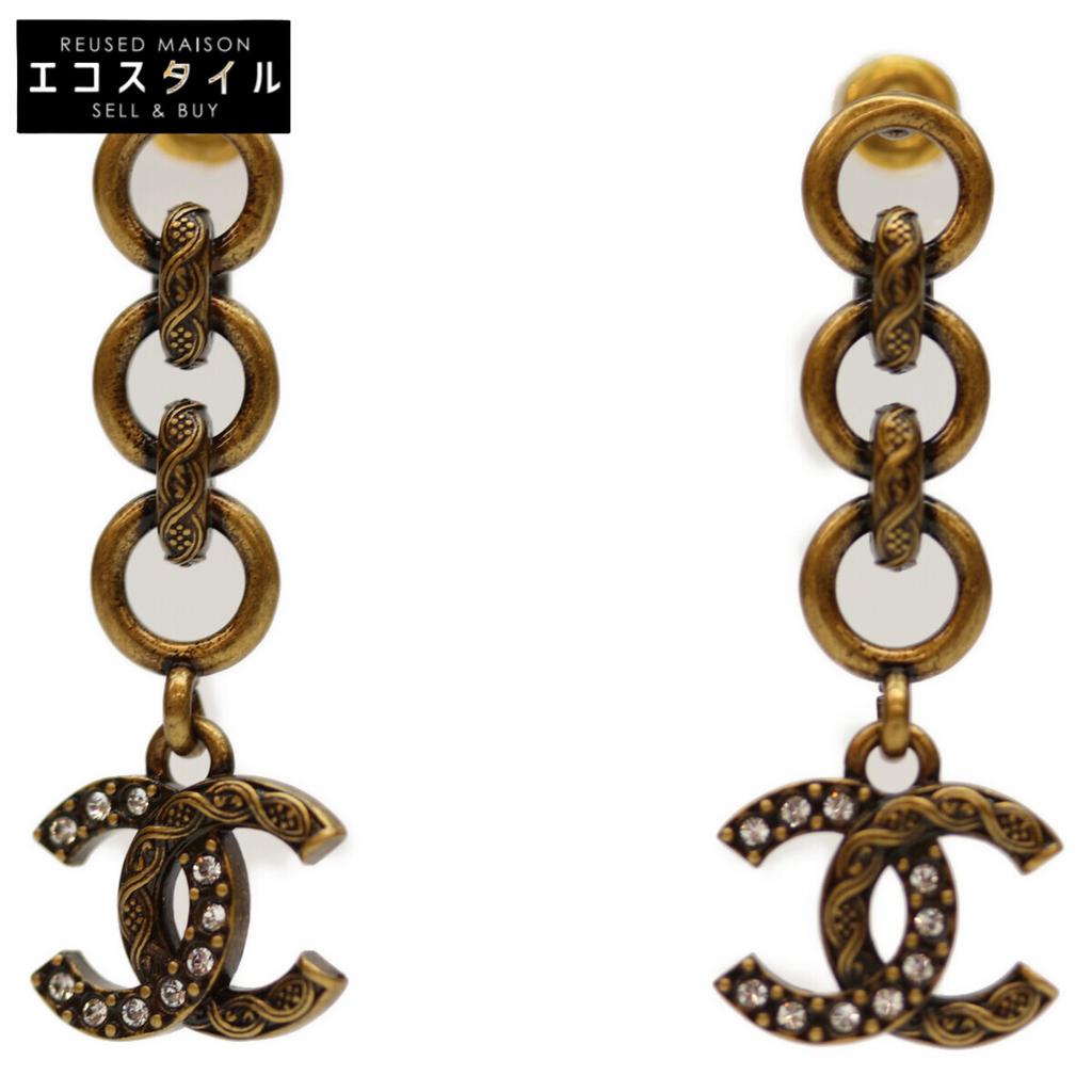 CHANEL I24A Gold Swing CC Logos Rhinestone Earrings earring goldUsed
