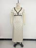 Maxi Abito a Pois in Pizzo con Scollo a V e Maniche a Sbuffo Stile Vacanza Francese