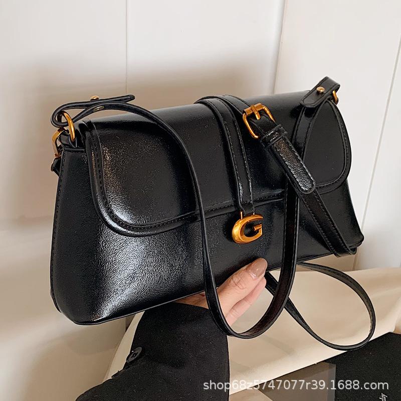 Retro soft leather shoulder armpit bag women's 2025 new versatile fashion handbag casual baguette bag