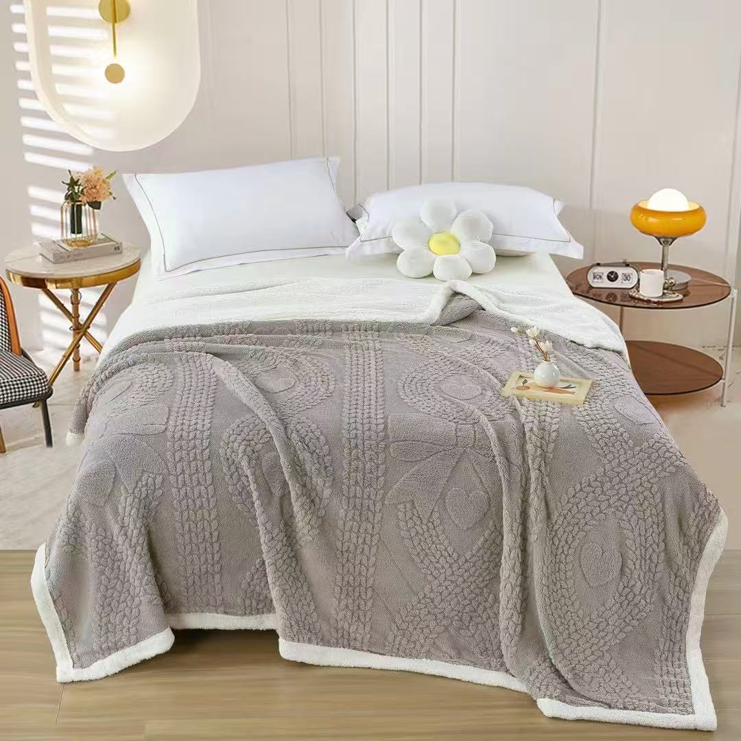 

Tafu Velvet Blanket Is A Soft And Warm Thick Blanket That Is Comfortable, Measuring 150 X 200 Centimeters One Size