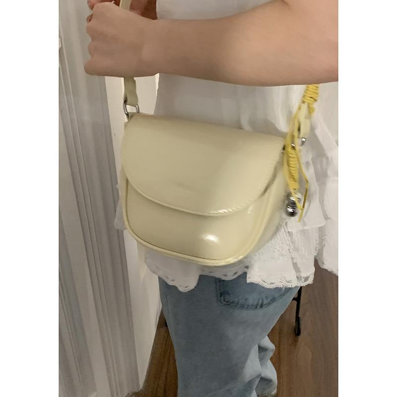 

Summer fashion women s small bag new simple saddle bag versatile shoulder messenger mobile phone bag