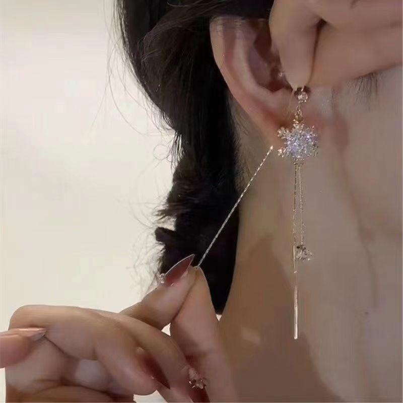 Zirconia Snowflake Tassel Earrings: Elegant High-End Design for Versatile Style
