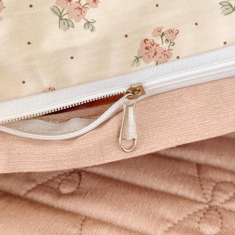 Cotton Bedding Four-piece Set Bow Lace Edge Skin-friendly Breathable Bed Sheet Quilt Cover Pillowcase Kit