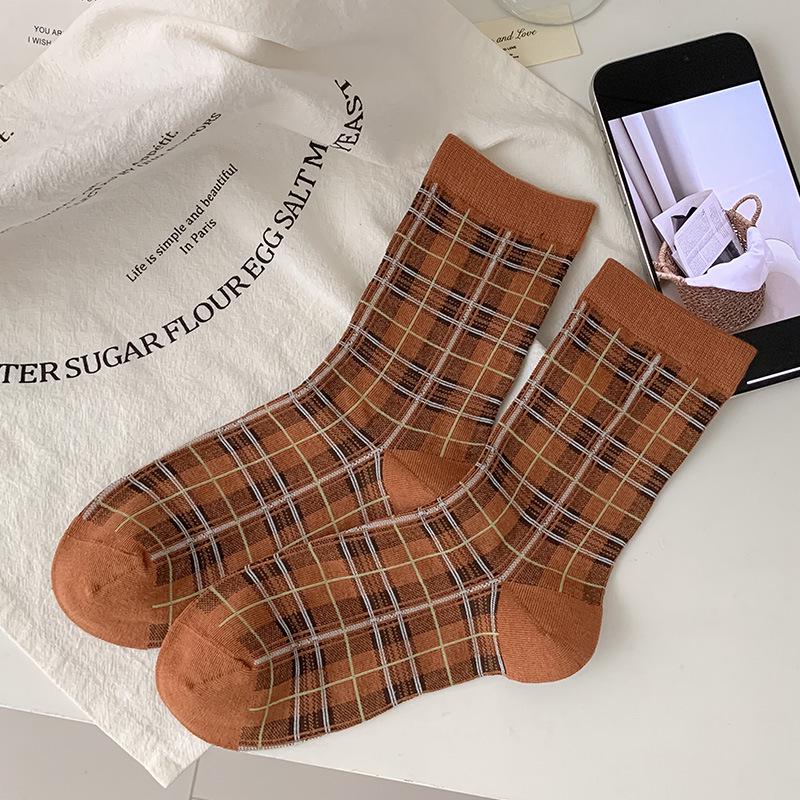 Japanese-British Retro Plaid Mid-Calf Socks for Women - Autumn/Winter, Versatile for Commute & Birkenstock Shoes