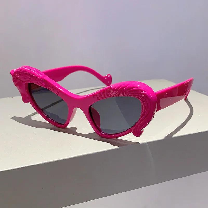 New Fashion Vintage Horse Frame Cat Eye Sunglasses Women For Men Sun Glasses Punk Shades Luxury Brand Designer Funny Eyeglasses
