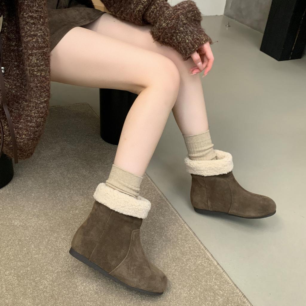 Two warm snow boots, new inner height-increasing fluffy cotton shoes in autumn and winter, retro velvet short boots
