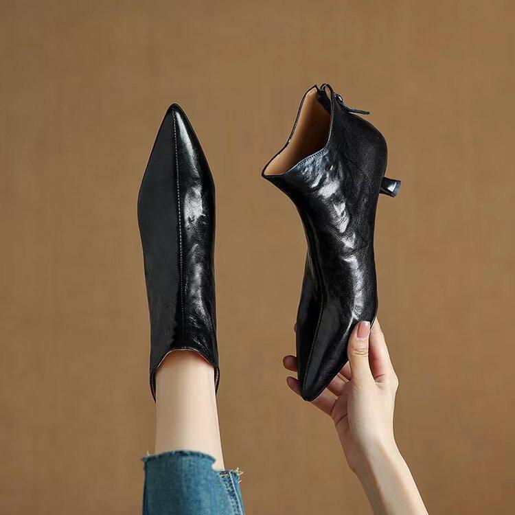Весна 2025 Винтажные Женские Ботильоны с Острым Носком Модные Ботинки на Толстом Каблуке Лаконичные Короткие Челси Botas De Mujer 40 чёрный 3730₽