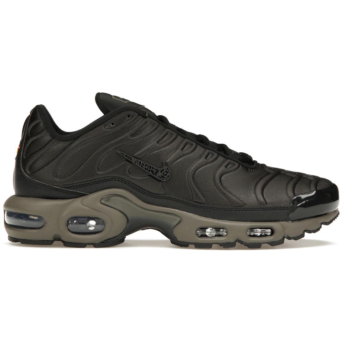 

Кроссовки Nike Air Max Plus Premium Paris(HJ4519-200) 42.5