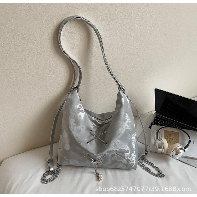 Gentle Texture Simple Chain Shoulder Bag Women's 2025 Spring New Solid Color Ins Messenger Bag Tote Backpack