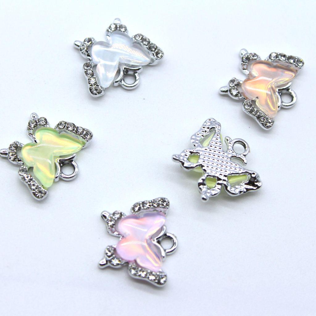 Three-Dimensional Colorful Butterfly Pendant for DIY Jewelry: Charms & Accessories for Bracelets and Earrings