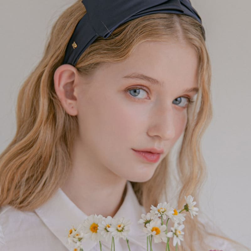 

Жан Поль Кларисс Сатин Неравномерный Твист Повязка для Волос JP-22-213HB pink