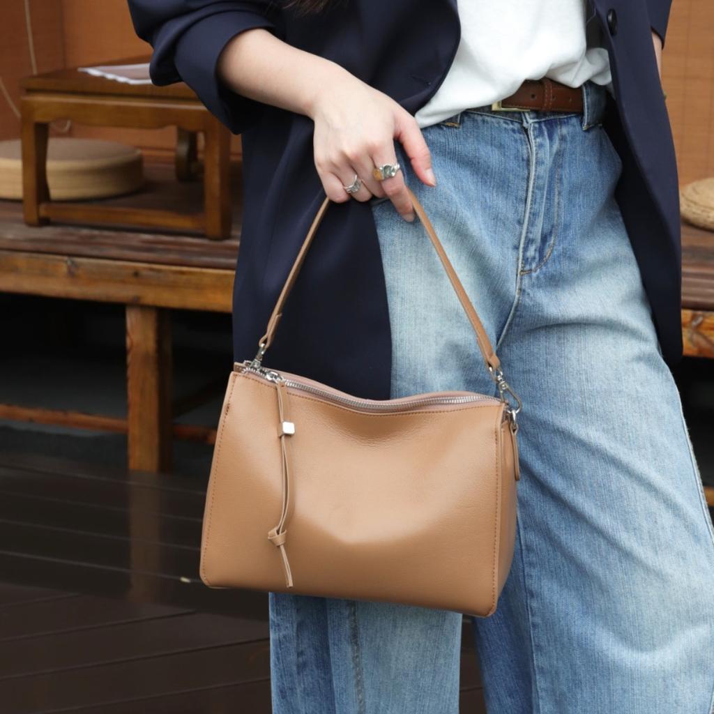 Genuine Leather Women's Bag 2025 New Style Single Shoulder Casual Small Bag Female Simple Top Layer Cowhide Leather Decoration Handbag