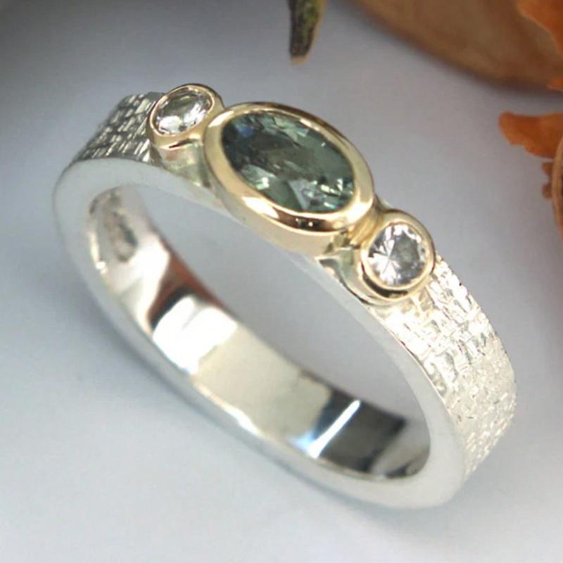 Retro Geometric Oval Olive Green Zircon Simple Ring Suitable for Women and Men for Daily Wear, Party Anniversary Couple Gift