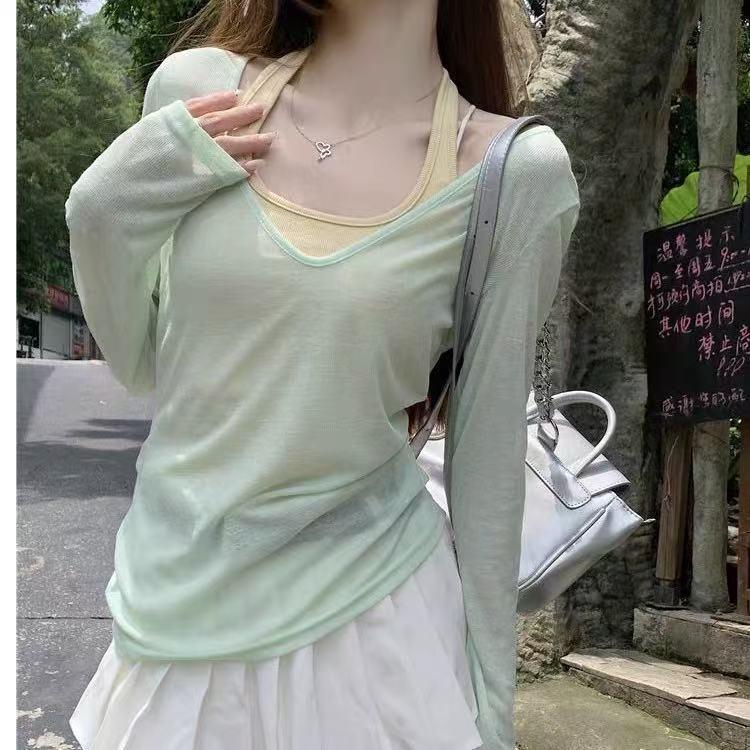 

Pure Desire Women s Summer V-neck Cardigan & Halter Top Two-piece Set S (Up to 45 kg)