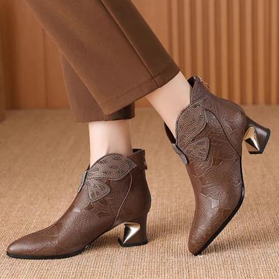 Špičatá sněhová kotníková obuv Designer Crystal Mid Heels Lodičky Luk Fad Zimní Chelsea Boty Trend Šaty Goth Zapatos Femme
