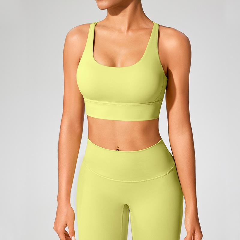 Cross-Back Shockproof Sports Bra: European-American Fitness Tank Top with Thin Straps for Yoga and Nude Comfort
