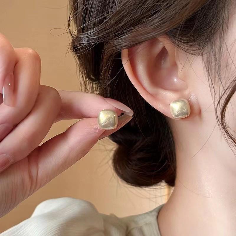 Brincos de Zircônia de Borboleta: Luxuoso, Versátil, Tendência Outono/Inverno