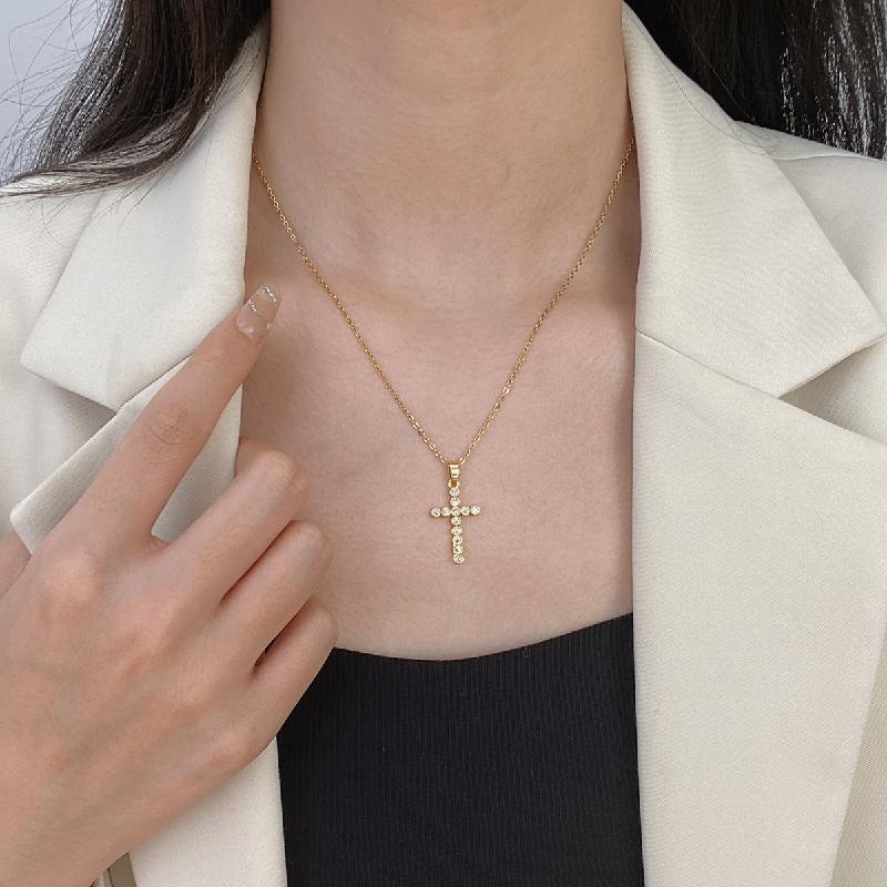 1 Pcs Luxury Cool Wind Cross Gold Plated Copper Pendant With Stainless Steel Chain Combination Of Collarbone Necklace